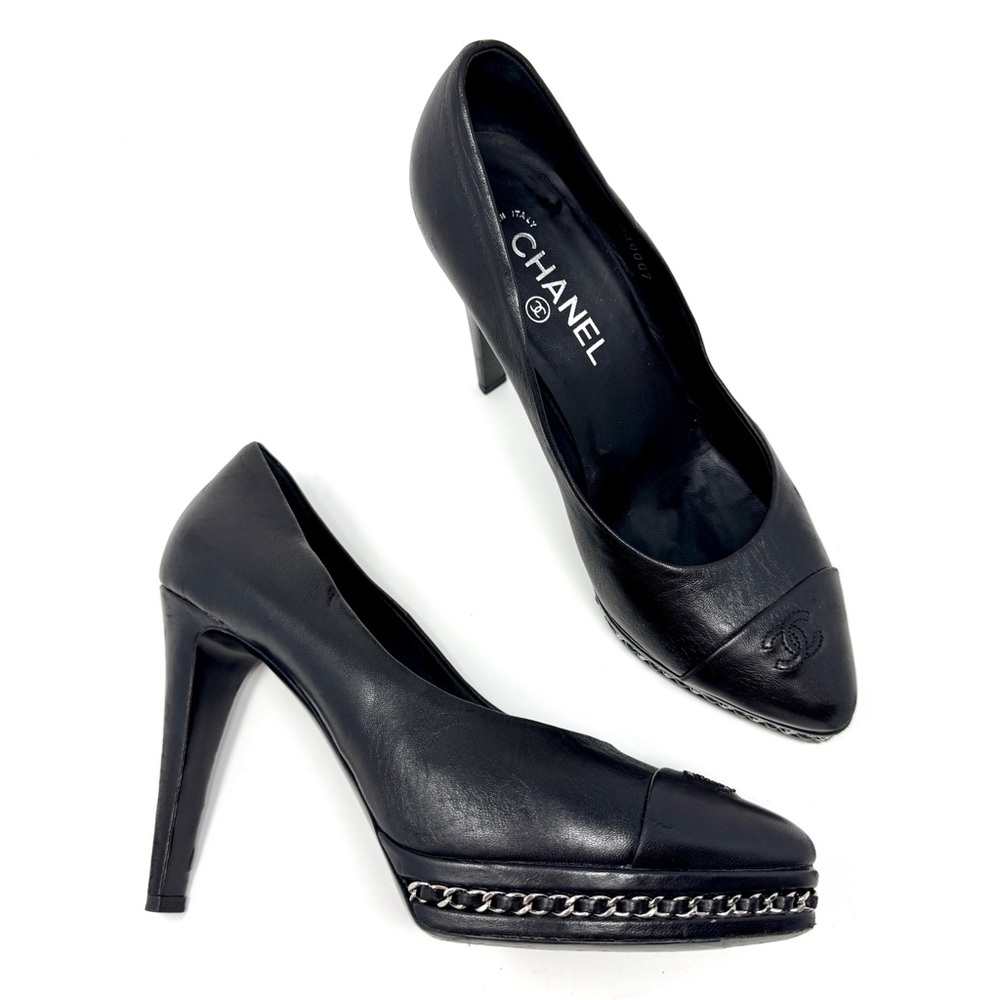 CHANEL Cap Toe Interlocking CC Chain-Trim Platform Pumps - Black Leather size 40 - Picture 13 of 16